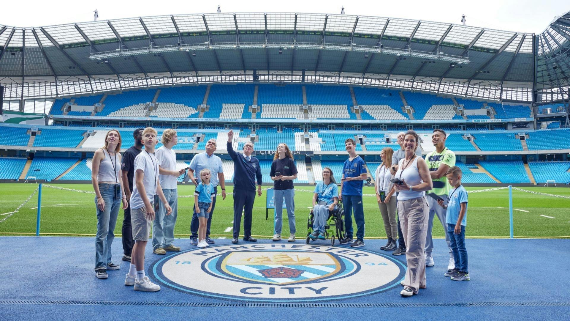 Bilhete de trem de primeira classe para o Manchester City FC Stadium saindo de Londres