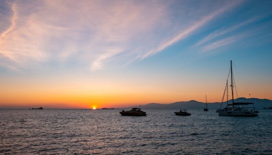 Excursion privée en yacht au coucher du soleil à Palma