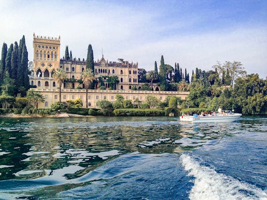 Private Boat Tour from Saló to Isola del Garda with Toast