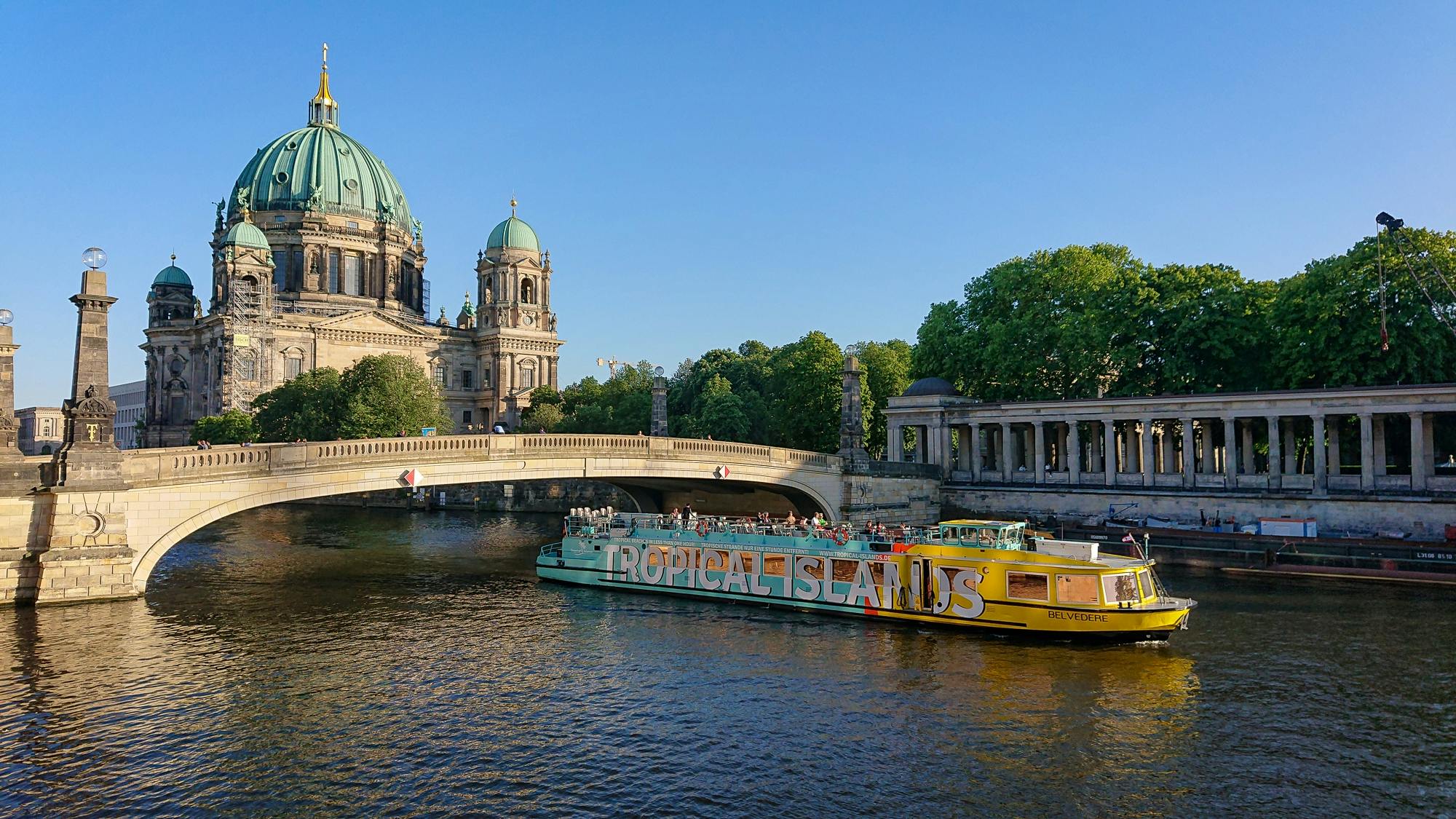 Bezienswaardigheden van Berlijn in stijl met een boottocht op de Spree