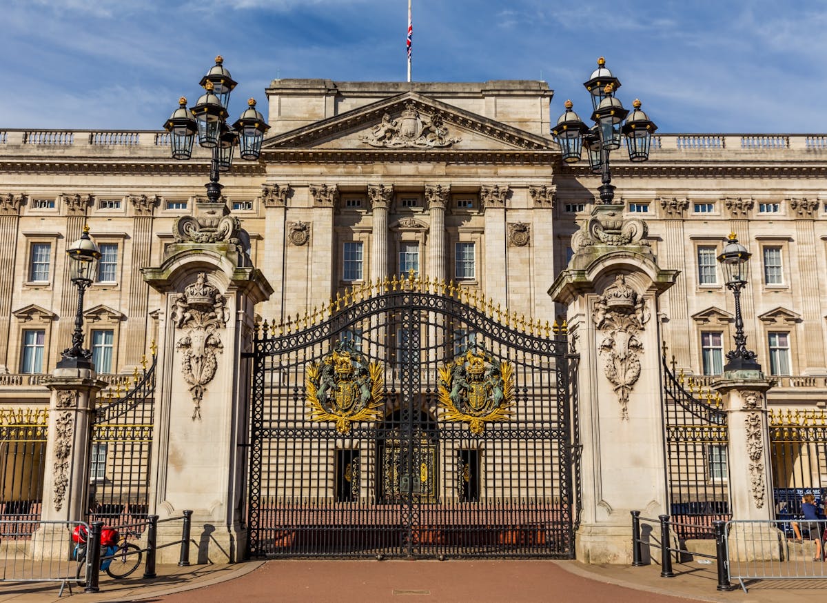 Tour di Buckingham Palace con cambio della guardia e salto della fila