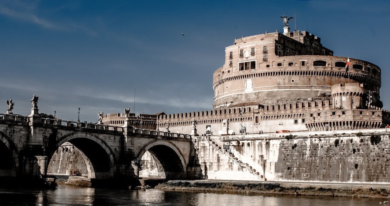 Castel Sant'Angelo Entry Ticket and Guided Tour in French