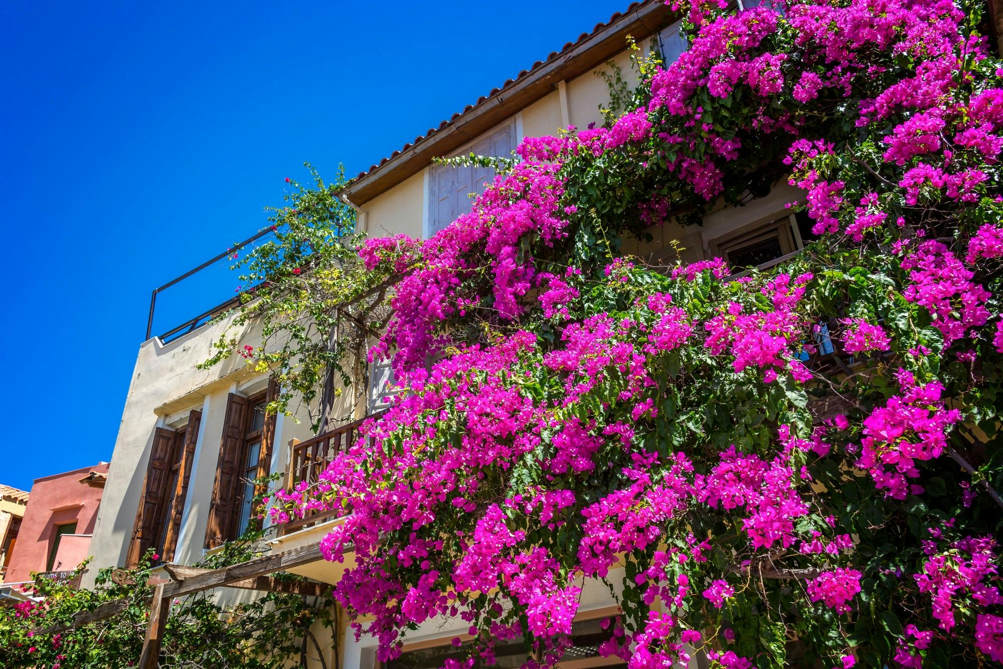 Rethymno and Kournas Lake Tour from Heraklion