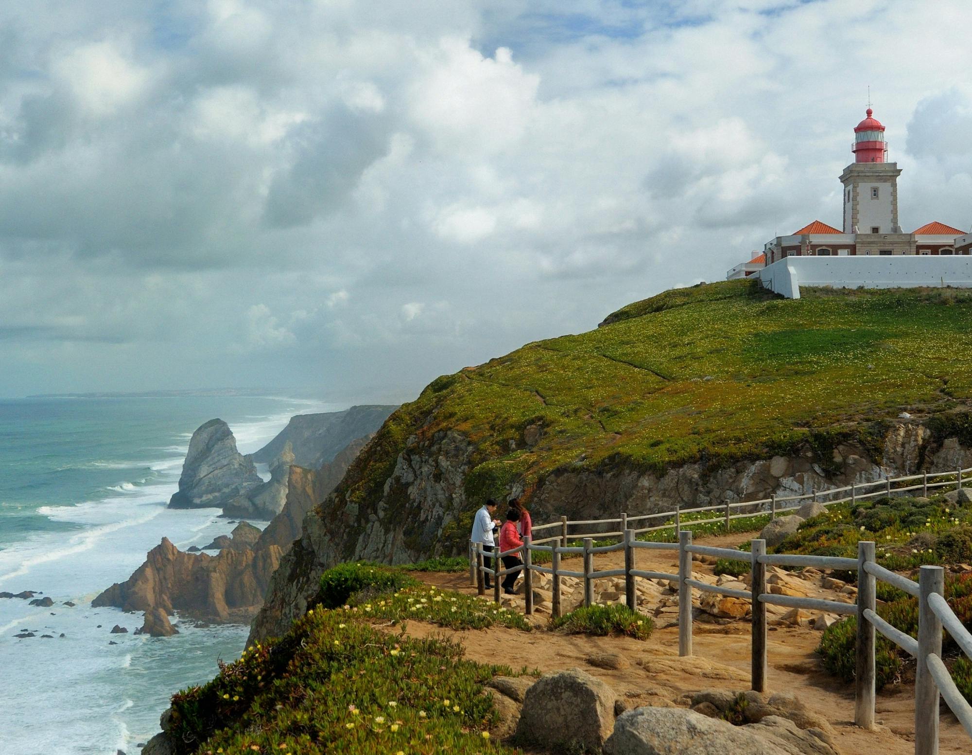 Gita di un giorno da Lisbona a Sintra, Palazzo Pena e Cascais con tour del vino