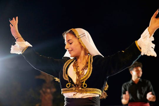 Griekse avond op Lesbos met diner en traditionele dans