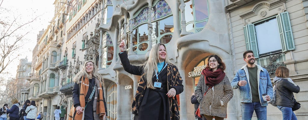 Recorrido a pie privado por lo mejor de Gaudí en Barcelona con un guía local