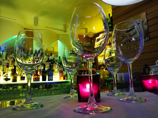 Cata de vinos privada en la ciudad de Nessebar, declarada Patrimonio de la Humanidad por la UNESCO