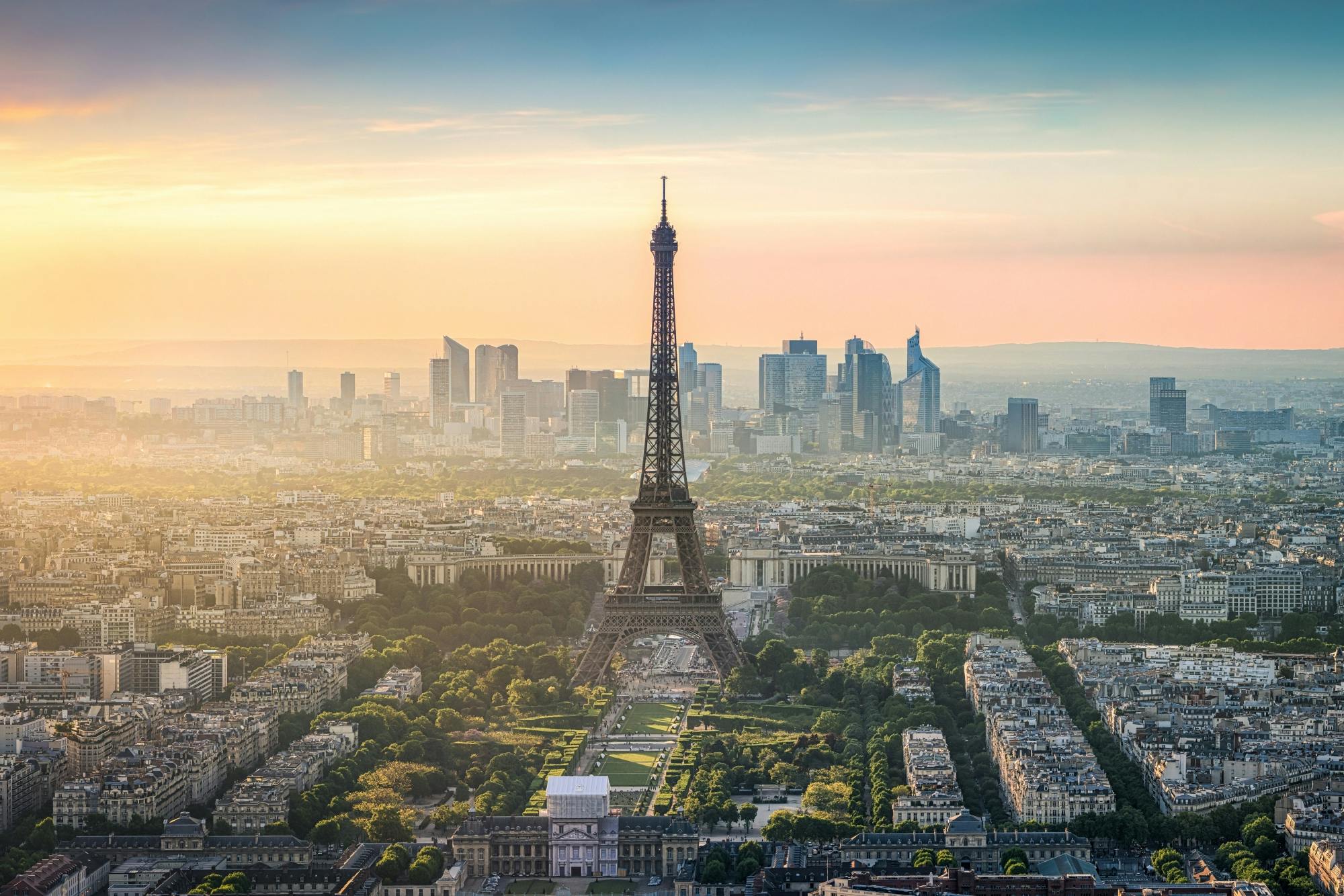 Tour ferroviario Premier di Parigi da Londra con autobus turistico