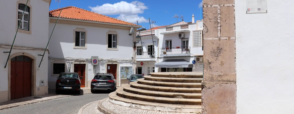 Algarve Open-Top 4x4 Tour with Winery and Landmarks