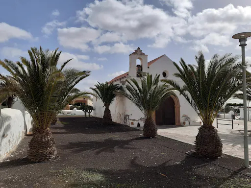 Fuerteventura 4x4 Tour with Lobos Island Catamaran Trip
