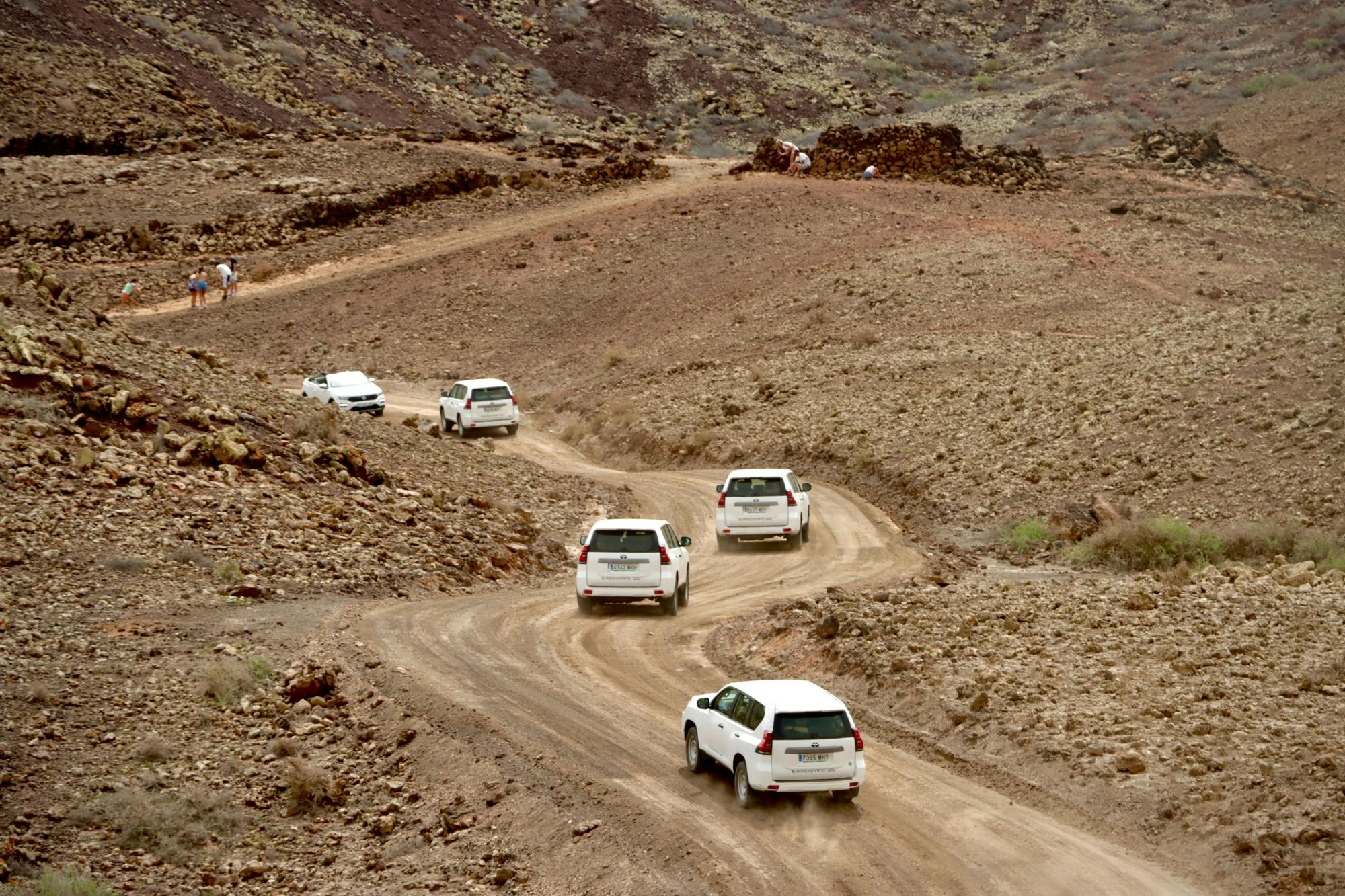 Fuerteventura 4x4 Tour with Lobos Island Catamaran Trip