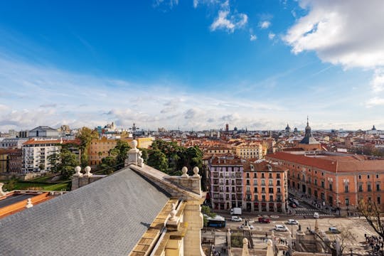 Cervantes en Madrid gira privada en el barrio literario