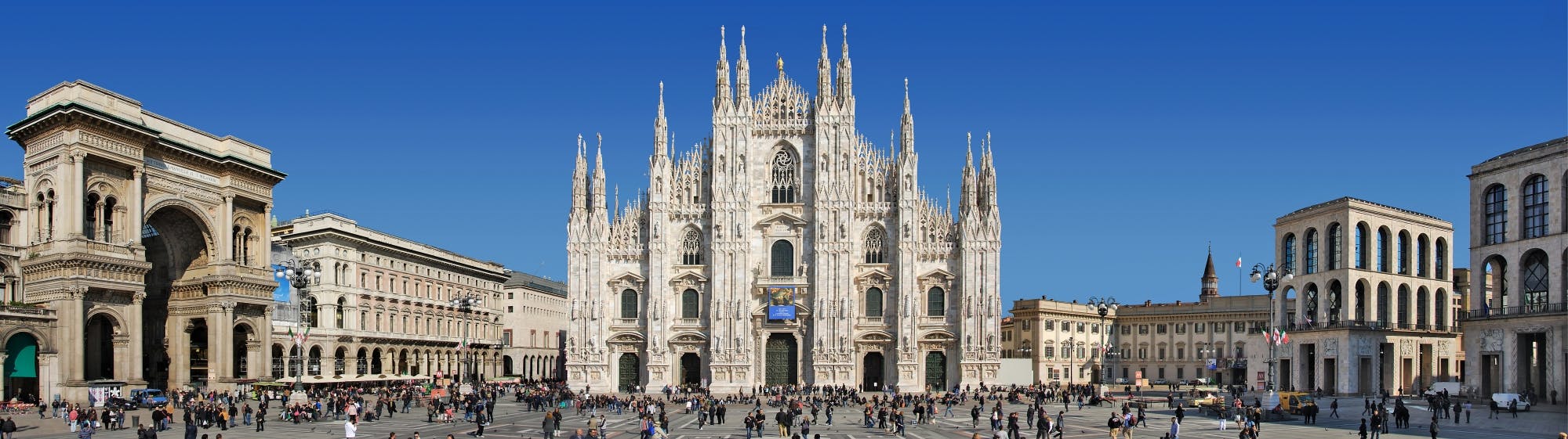 Exclusive guided tour of Milan with La Scala, Duomo Square and the Galleria