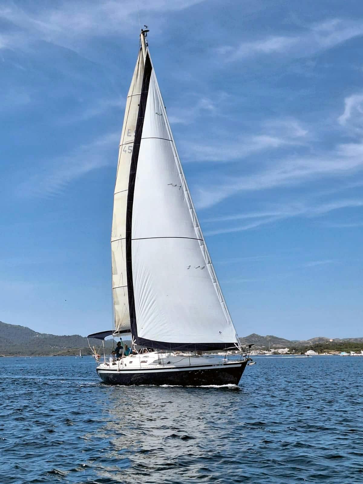 Menorca Sailing Yacht