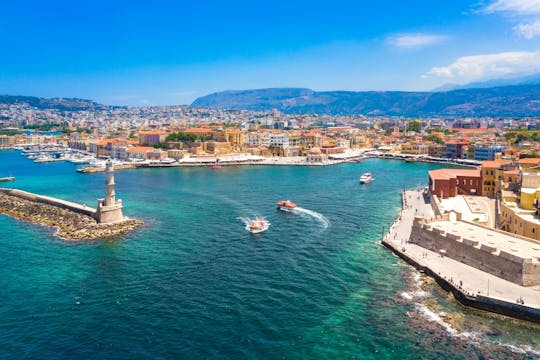 Excursión de día completo por Creta occidental con visitas al monasterio y a Chania