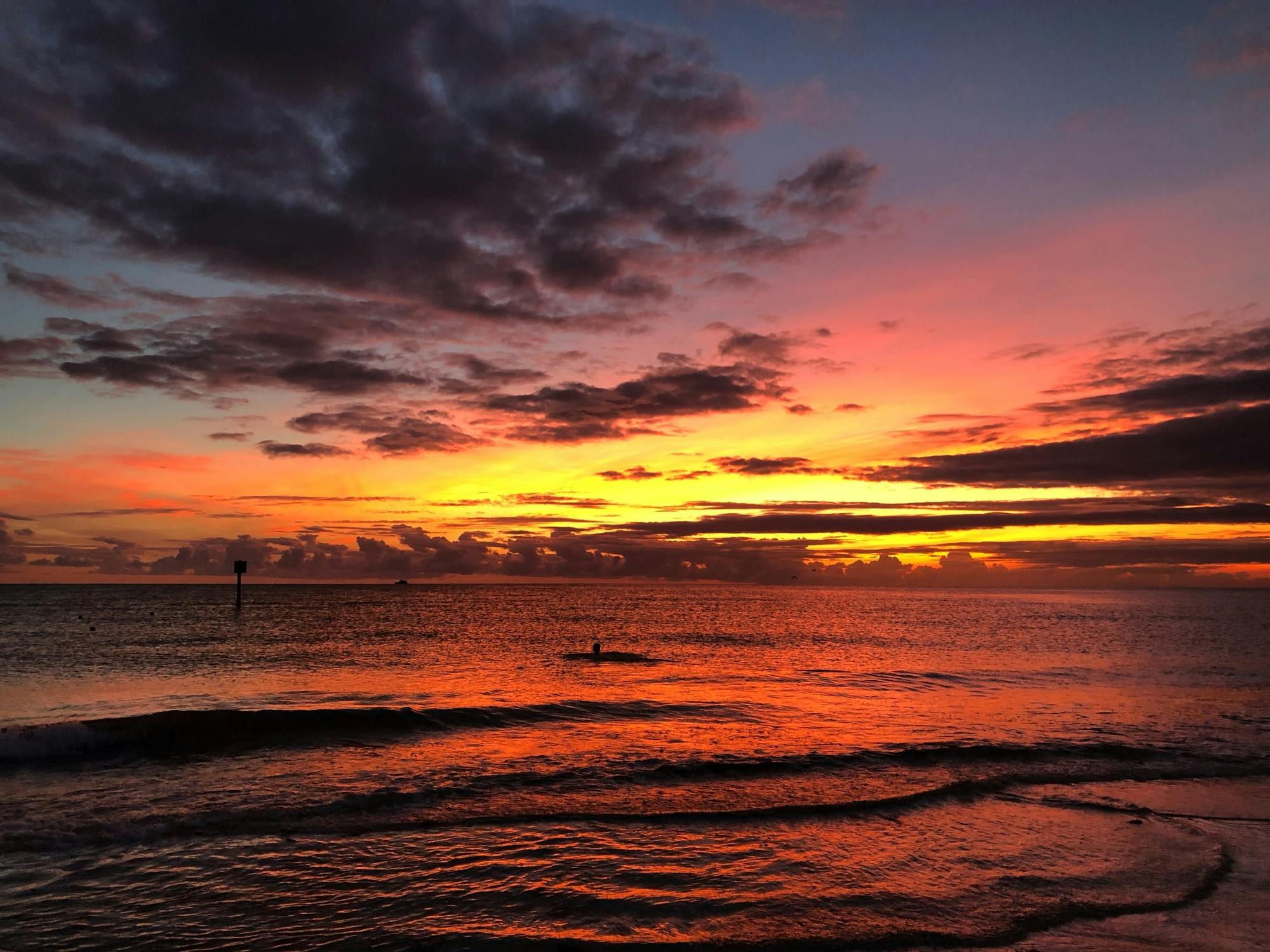 Crucero de celebración del atardecer