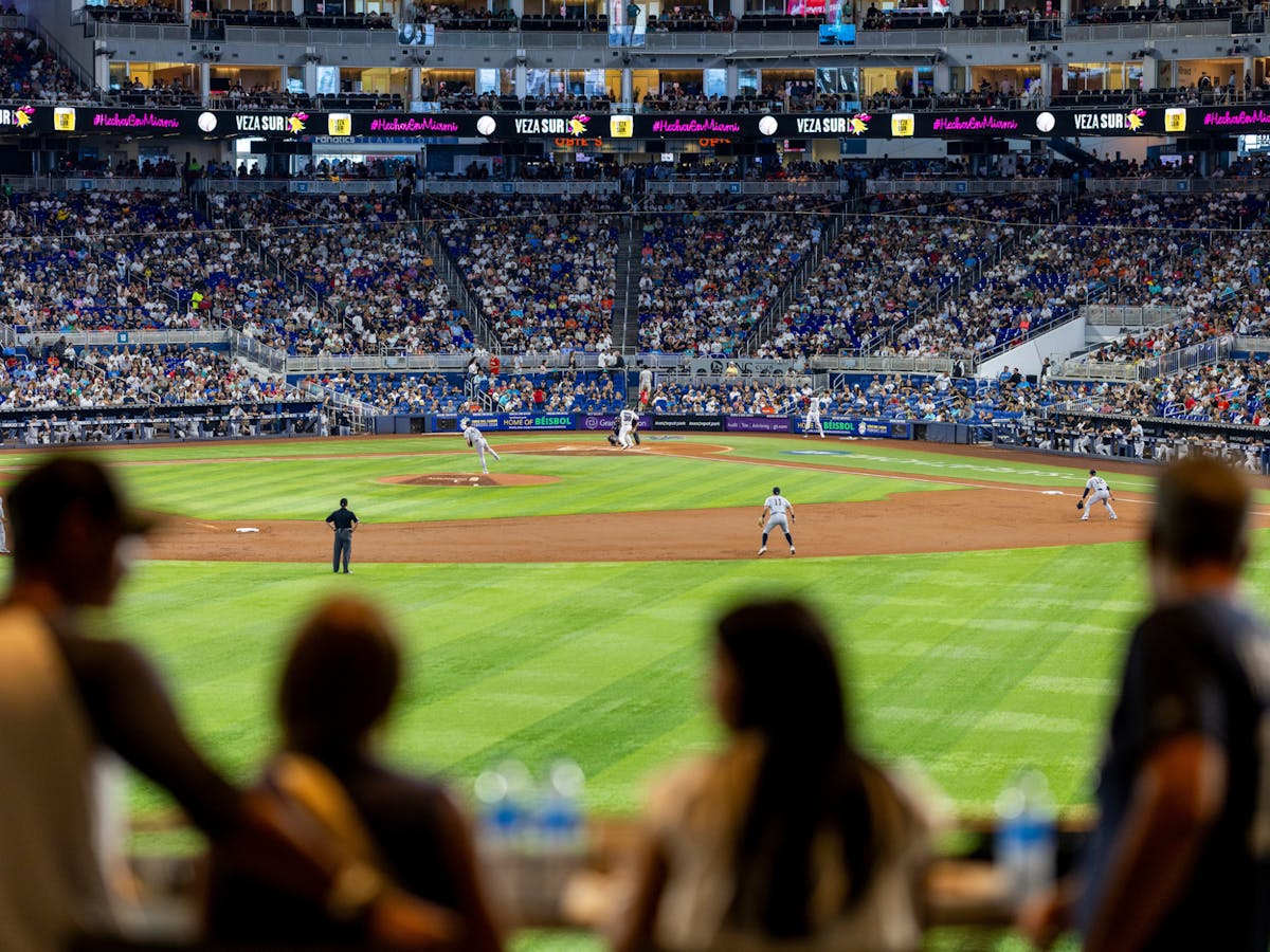 Miami Marlins Baseball Game Tickets at LoanDepot Park