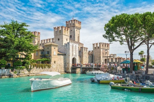 Experiencia Verona, Sirmione y el lago de Garda desde Milán