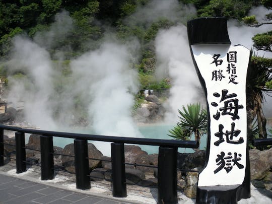 Visita guiada al templo Fukuoka Nyoirinji, los infiernos de Beppu y Yufuin