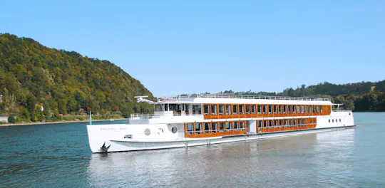 Passeio de barco turístico em Passau