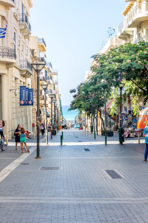 Knossos and Minoan Theatre Tour with Heraklion