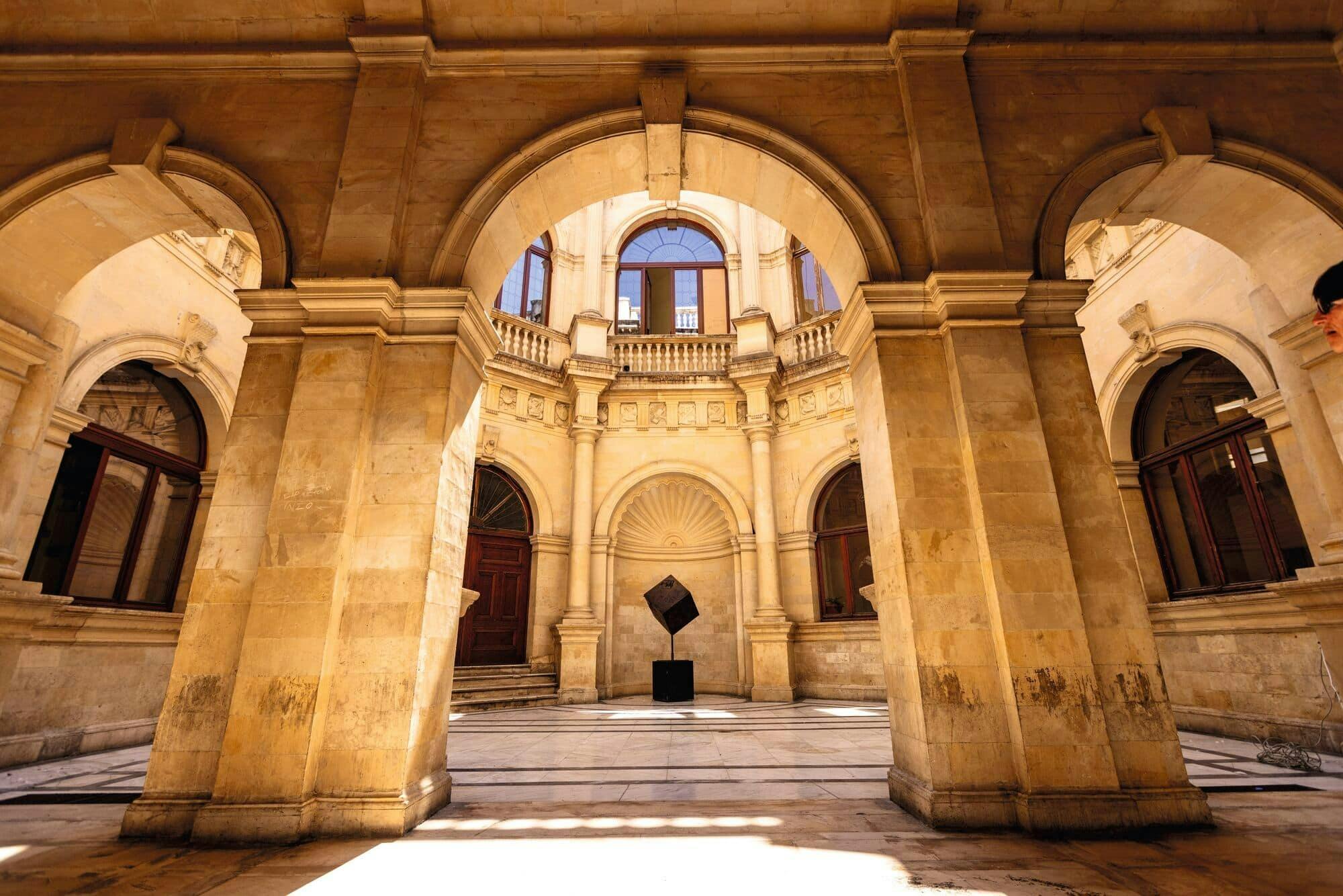 Private Guided Tour with Knossos Palace & Heraklion