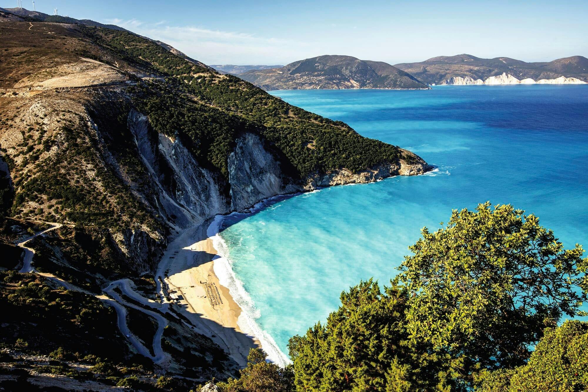 Premier Kefalonia Tour with Lake Melissani, Boat Trip and Taverna Lunch