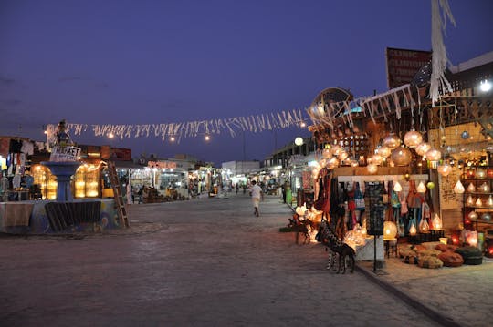 Dahab stadstour 's nachts met zeevruchtendiner vanuit Sharm El Sheikh