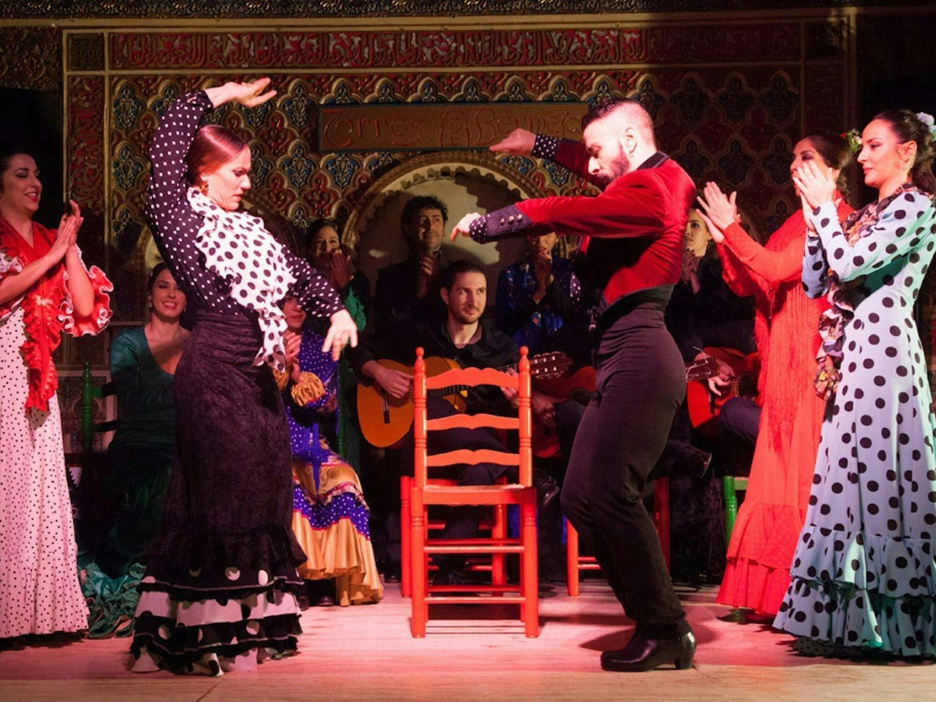 Tour por Madrid y espectáculo de flamenco con opción de cena