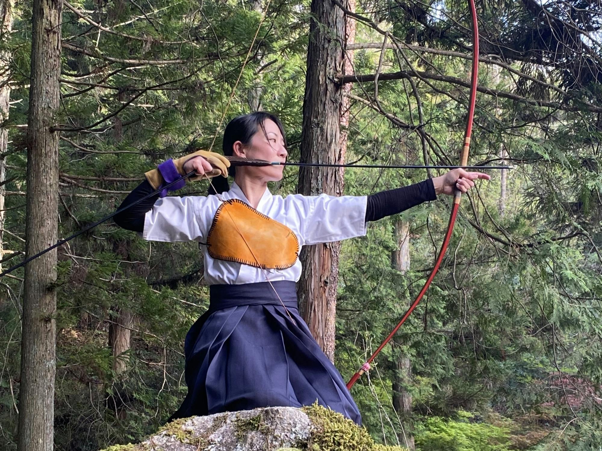 Esperienza di tiro con l'arco Kyudo all'aperto a Hiroshima