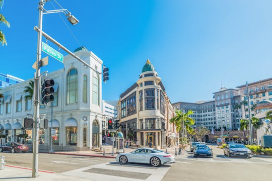 Passeio a pé autoguiado com áudio pela Rodeo Drive