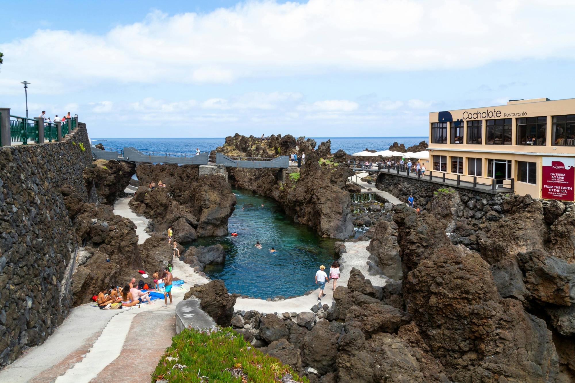 Deluxe Western Madeira Tour with Cabo Girão and Lunch