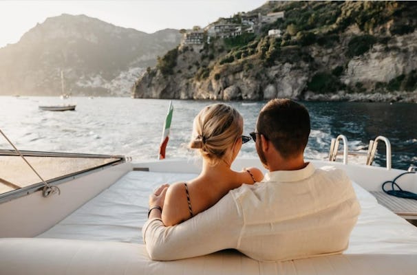 Excursion privée en bateau de la côte Amalfitaine au départ d'Amalfi