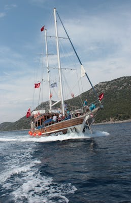 Fethiye Boat Cruise with Lunch, Soft Drinks & Transfers