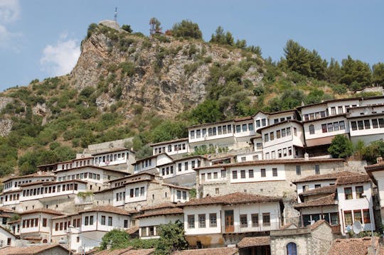 Visite de la vieille ville de Berat avec dégustation de vin