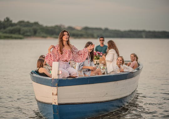 Vistula River private scenic cruise along Warsaw's top landmarks