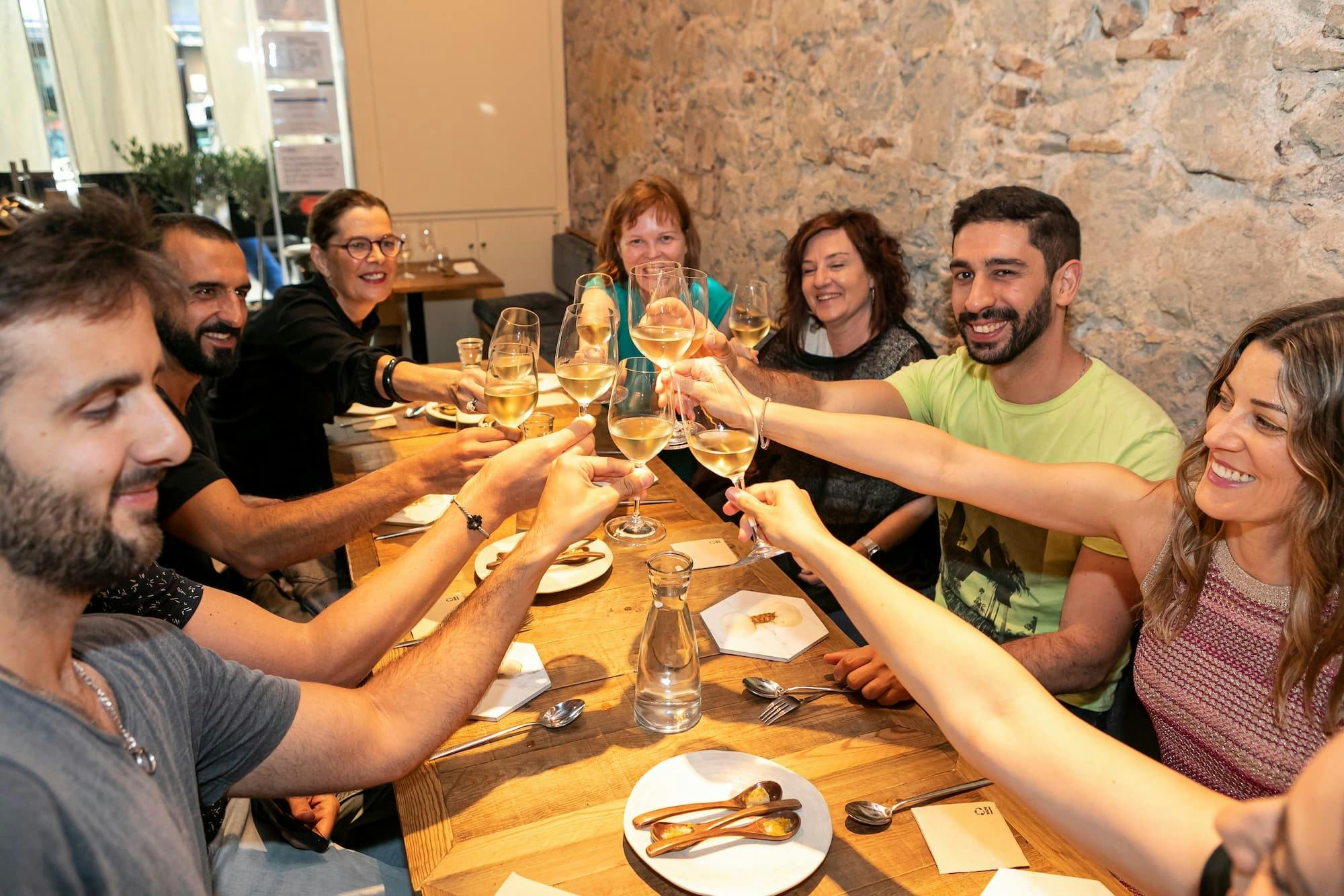 Eixample Bites: Tapas-, Essens- und Weinverkostungstour in Barcelona