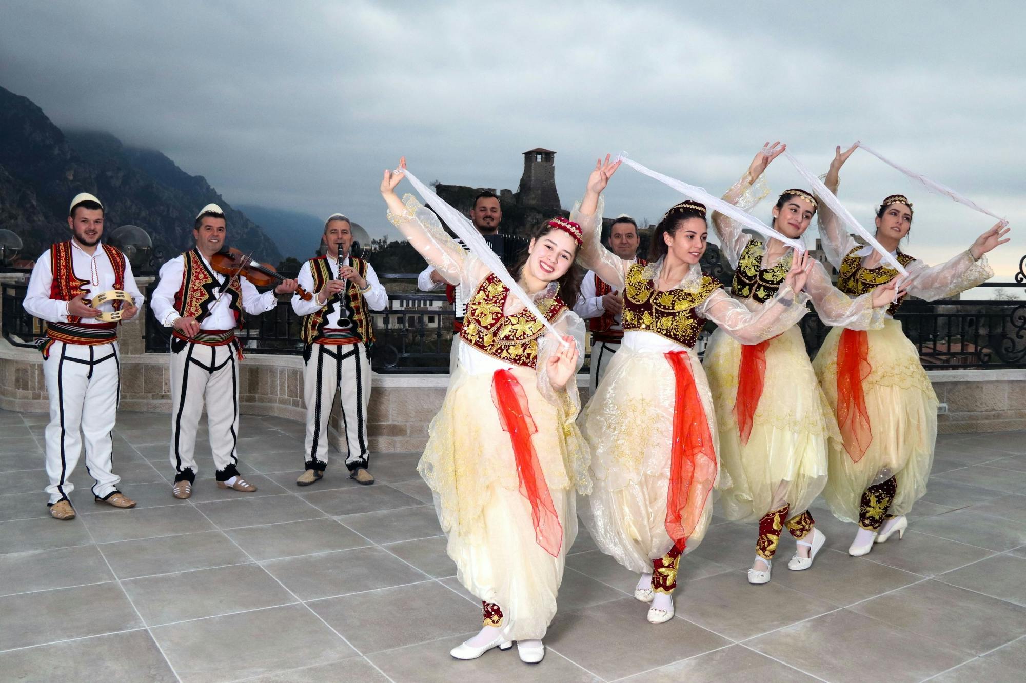 Expérience albanaise