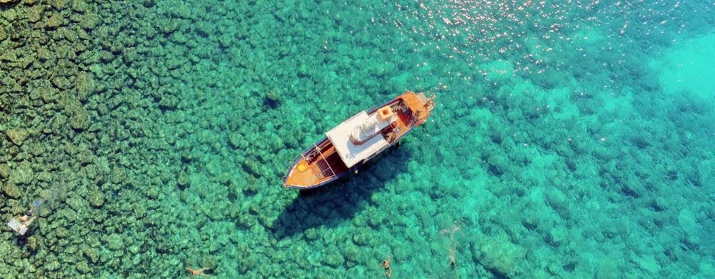 Mini-Cruise of the Coral Riviera