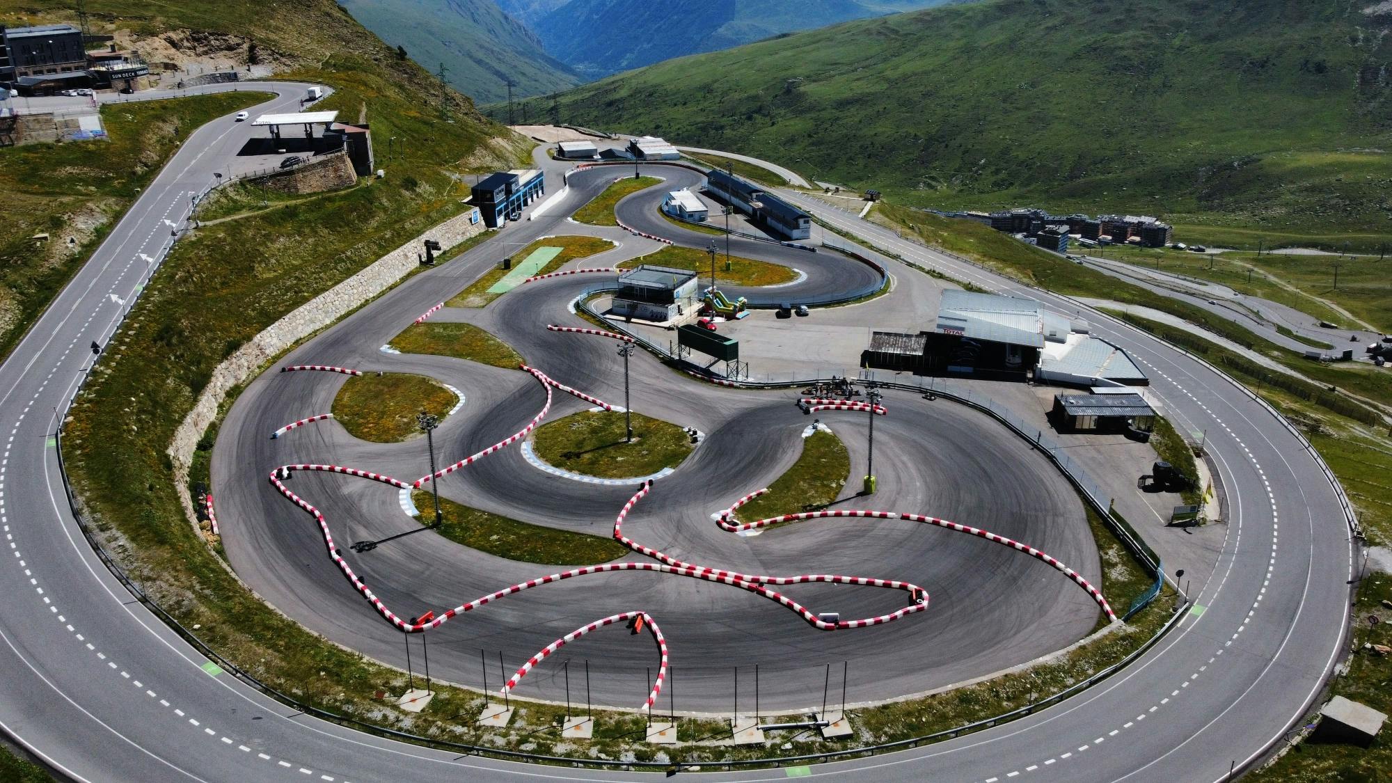 Two-seater karting at Andorra Circuit 1 adult and 1 child 5-12 years old