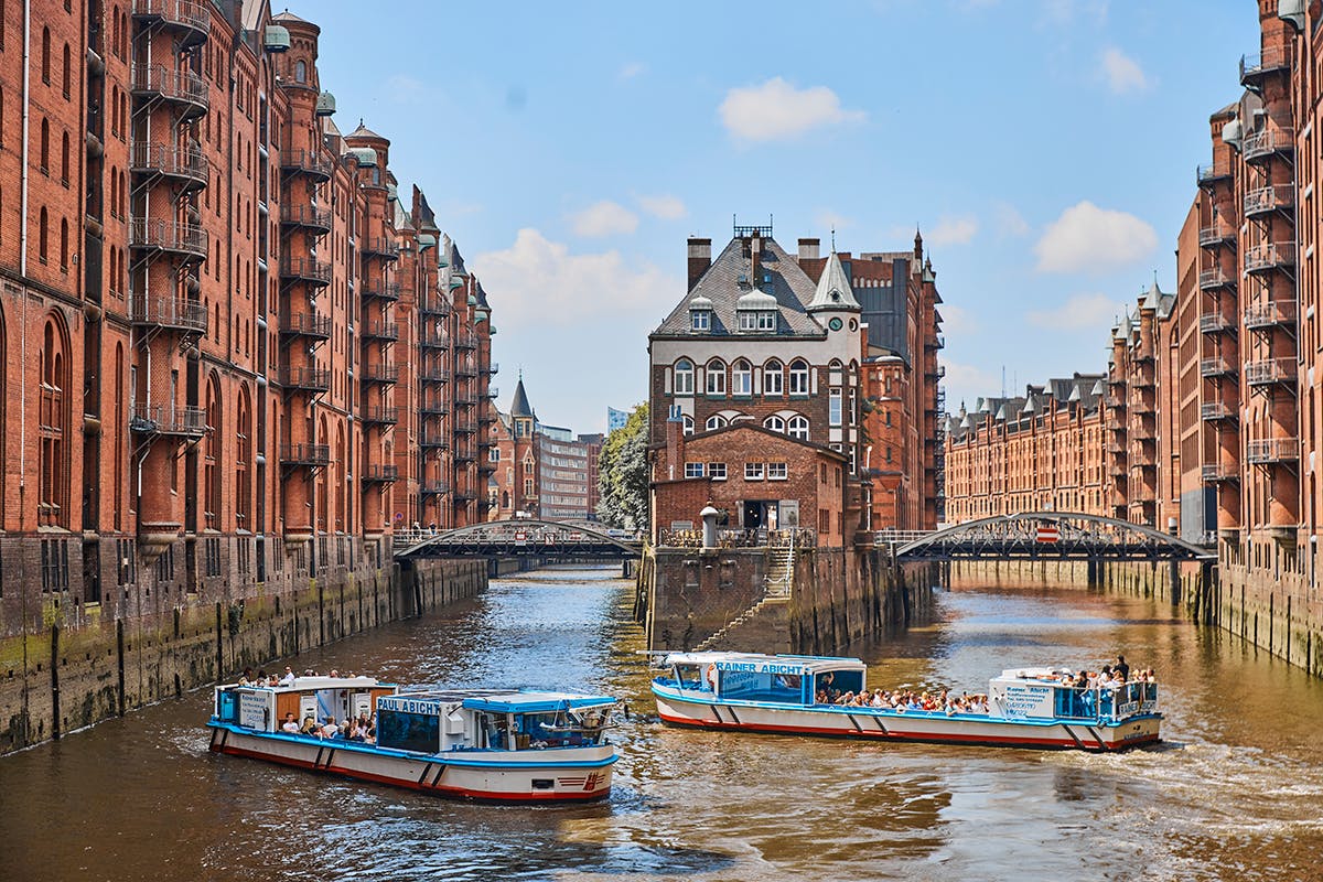 Klassieke 1,5 uur durende havenrondvaart door Hamburg met livecommentaar