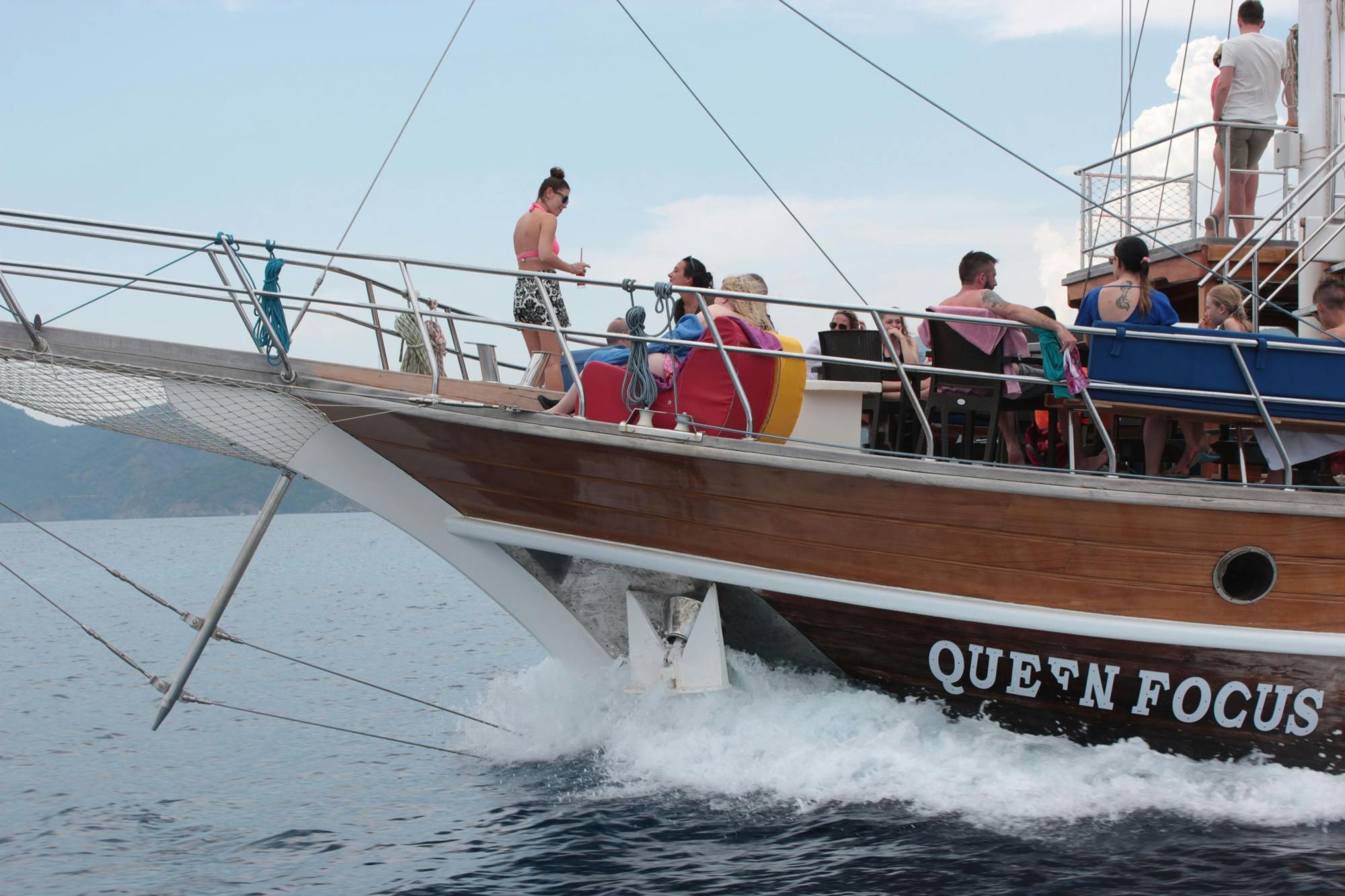 Cruzeiro de barco em Fethiye com almoço, refrigerantes e traslados