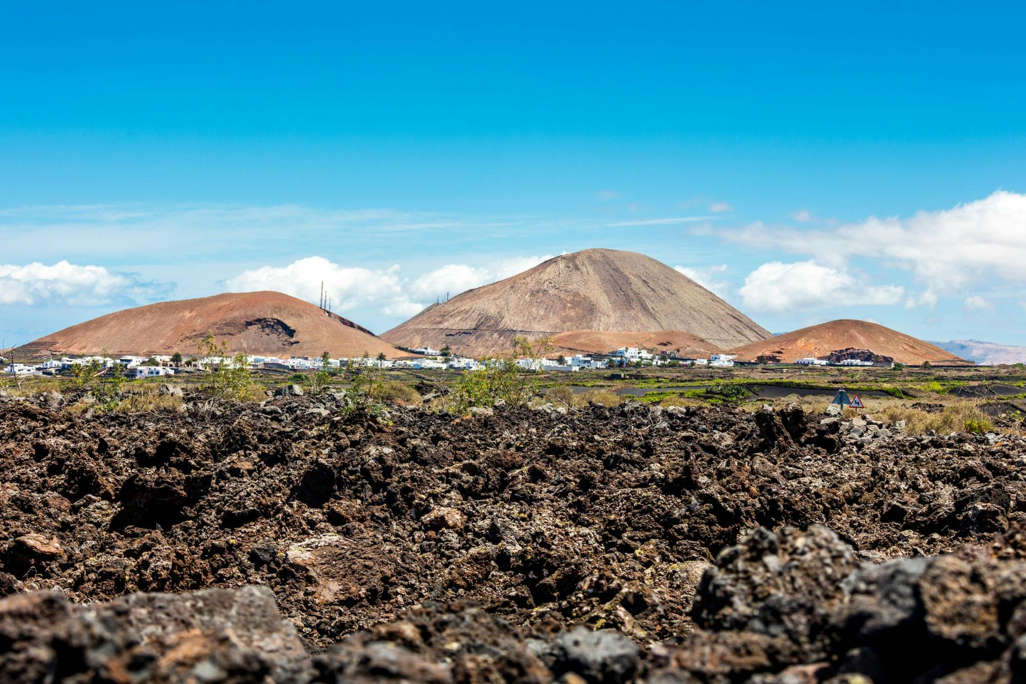 Lanzarote Volcanoes and Caves Tour from Fuerteventura