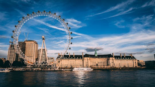 London City Pass Top Attractions, Guided Tours and Hop-on Hop-off Bus