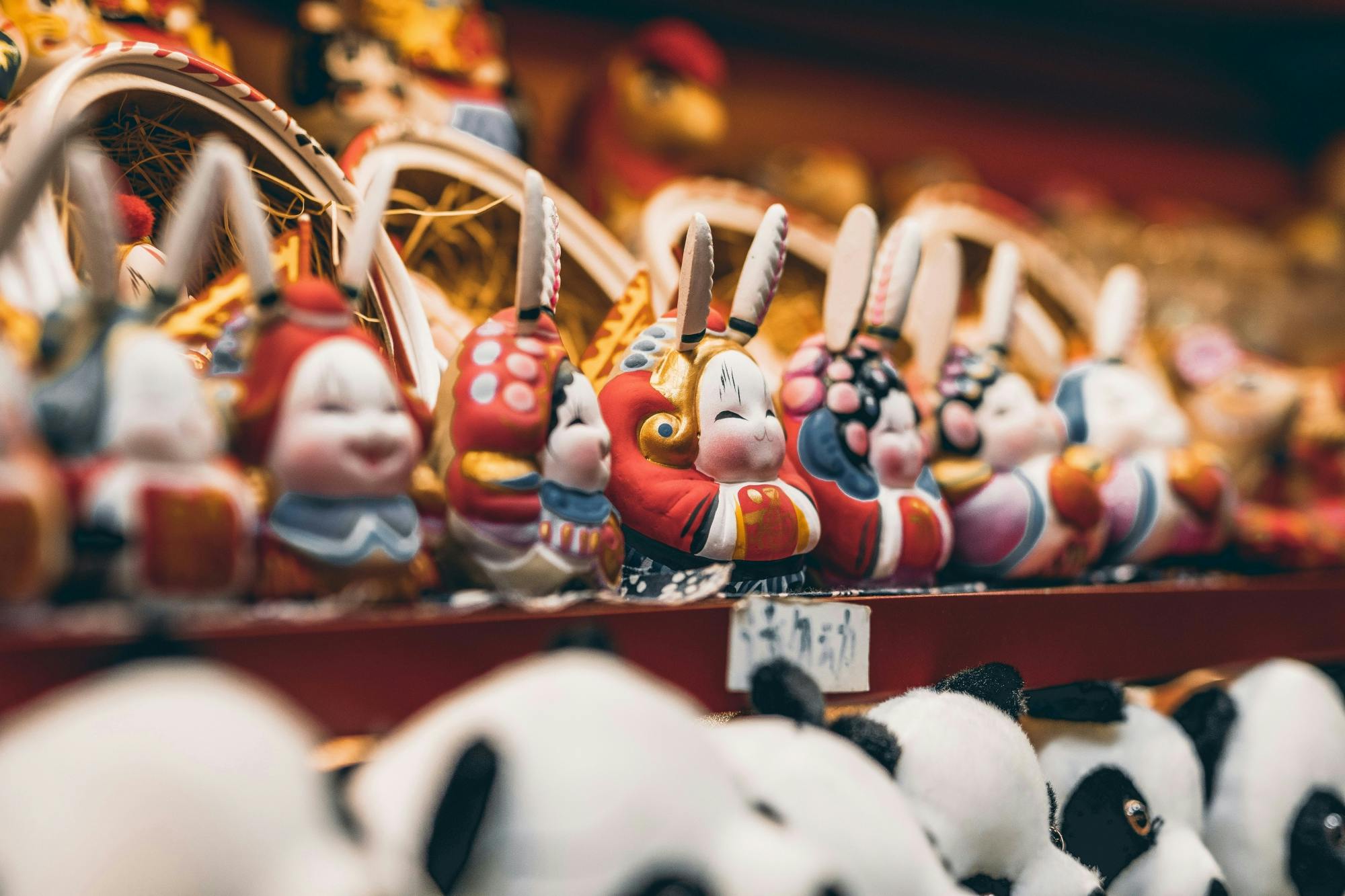 Traditional Chinese Lord Rabbit Painting Class in Beijing