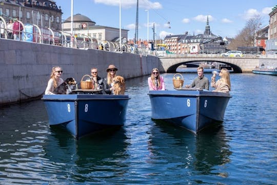 Einstündiger Bootsverleih in Kopenhagen und Islands Brygge