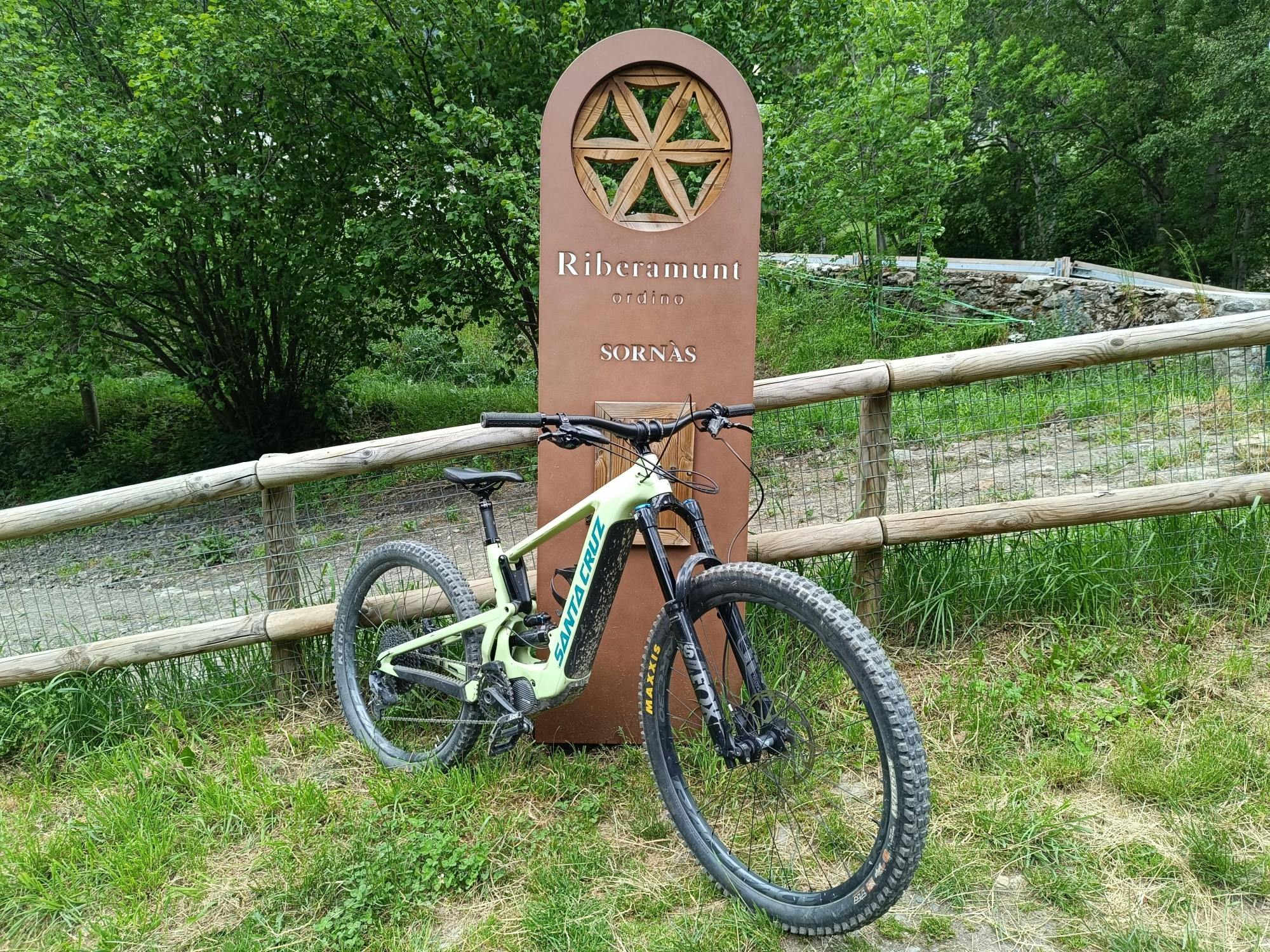 Guided E-Bike excursions in the Andorran Mountains