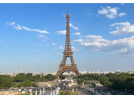 AI-Guided Walking Tour of Paris with Walky the WhatsApp Chatbot