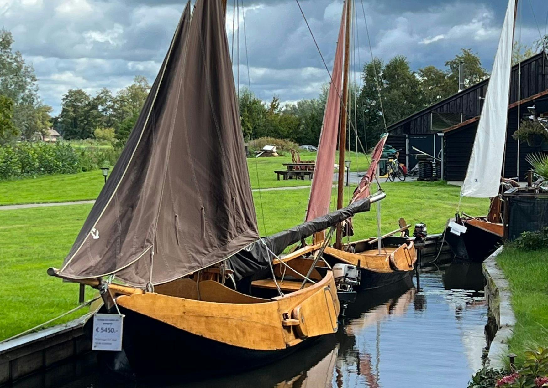 Passeio a pé guiado por IA em Giethoorn com Walky, o chatbot do WhatsApp