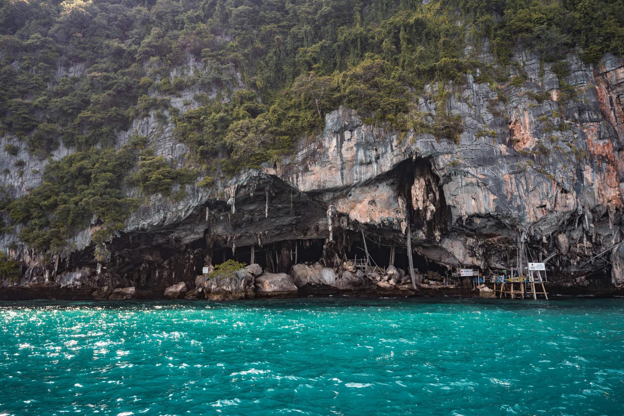 Phi Phi Don, Maya Bay & Maiton Island by Speed Catamaran